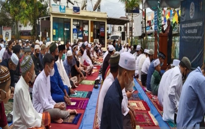 engan Protokol Kesehatan Ketat Masjid Al-Muhajirin Banjarmasin Gelar Shalat Idul Fitri