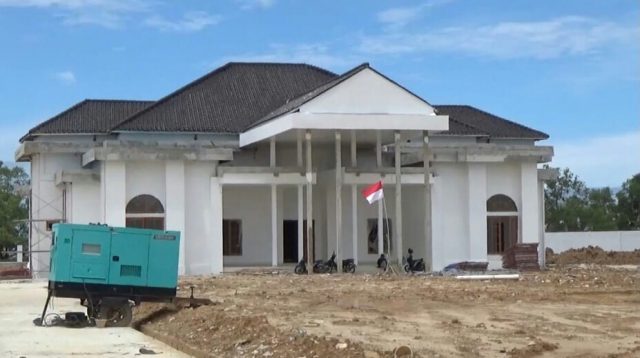 Rumah Jabatan Bupati di Jalan Pesisir Pantai Kelurahan Sungai Paret, Kecamatan Penajam, Baru Mampu Terealisasi Setelah Kabupaten ini Berusia 19 Tahun