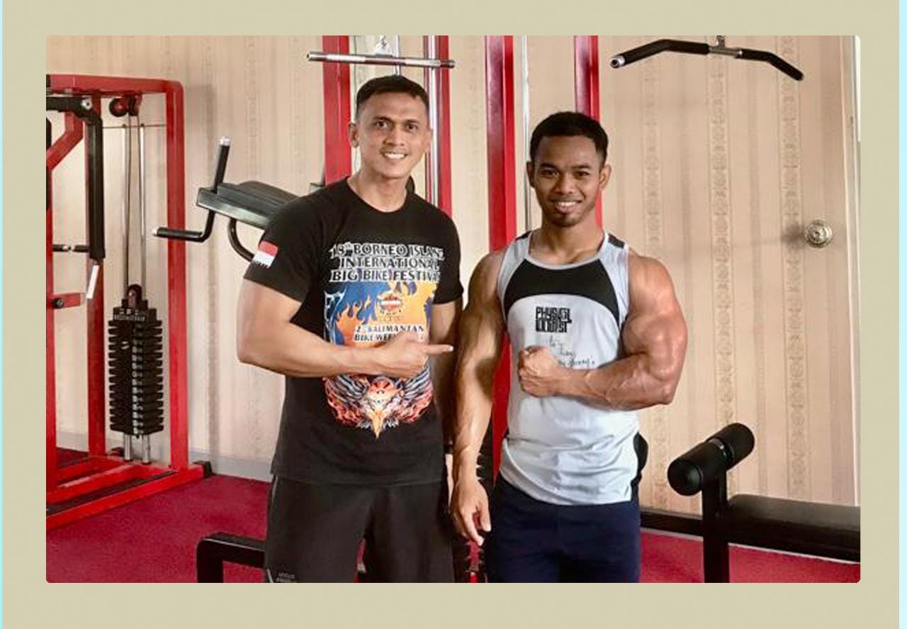 atlet Persatuan Binaraga Fitness Indonesia (PBFI) Kabupaten Banjar saat menjalani latihan