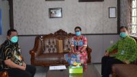 Kadis Kominfo Kapuas Dr. H Junaidi Menerima Kunjungan PT. Bank Kalteng di Kantor Kominfo