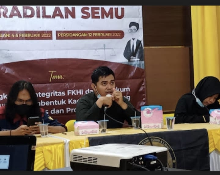 Dosen Muda Fak Hukum UVAYA Gusti Muhammad Raha Putra Perdana. S.H.M.H Saat menjadi narasumber Forum Kajian Hukum dan Ilmiah ( FKHI). di UIN ANTASARI Banjarmasin