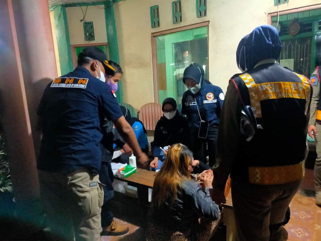 Pasangan bukan suami istri terjaring razia di Hotel