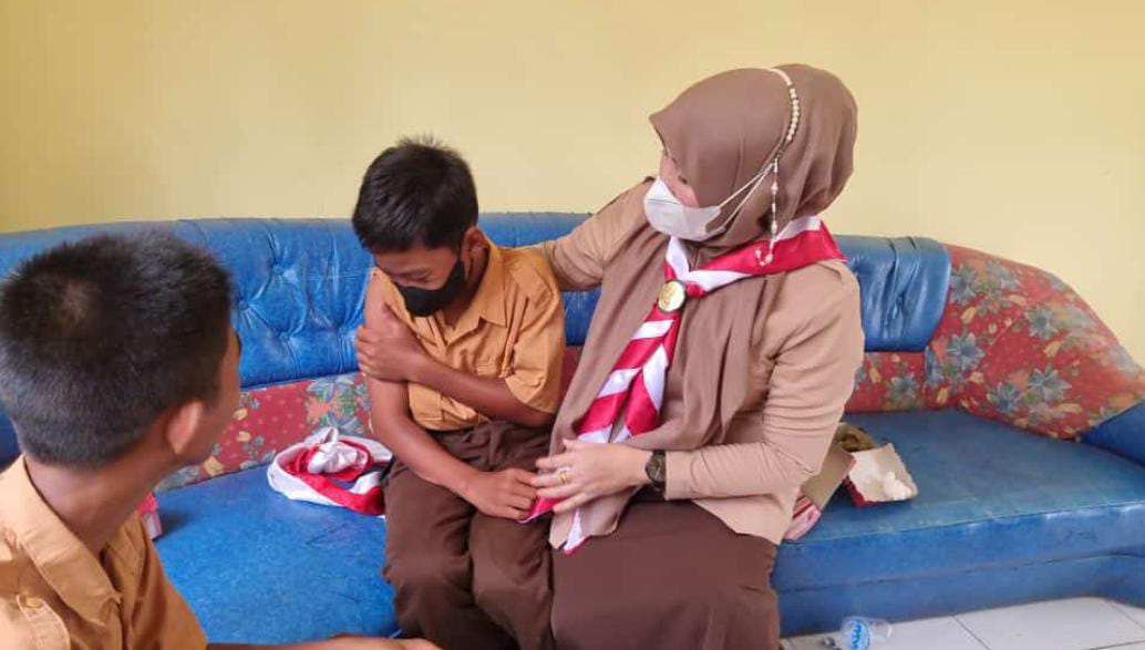 Hj Sri Huriyati Hadi Kunjungi Pelaksanaan Vaksinasi Anak