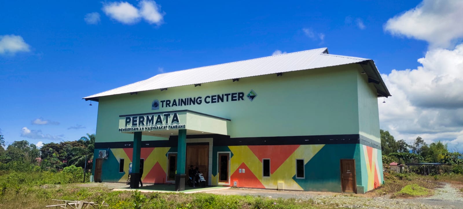 Gedung Training Center.