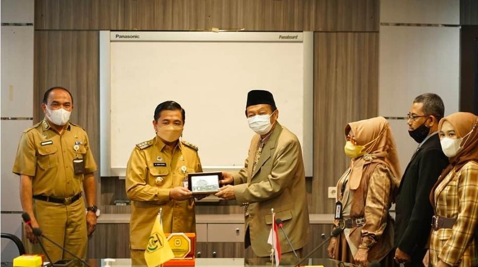 Walikota Banjarmasin Teken Mou Dengan STIA Banua.