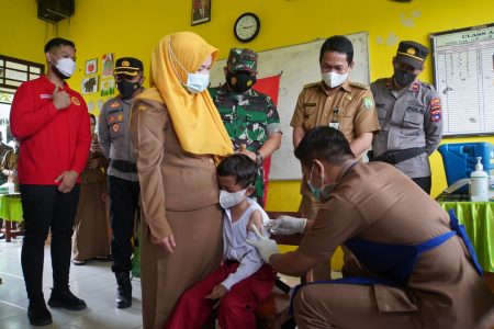 Tingkatkan Vaksinasi Covid-19 Usia Anak, H Abdul Hadi Launching Langsung.