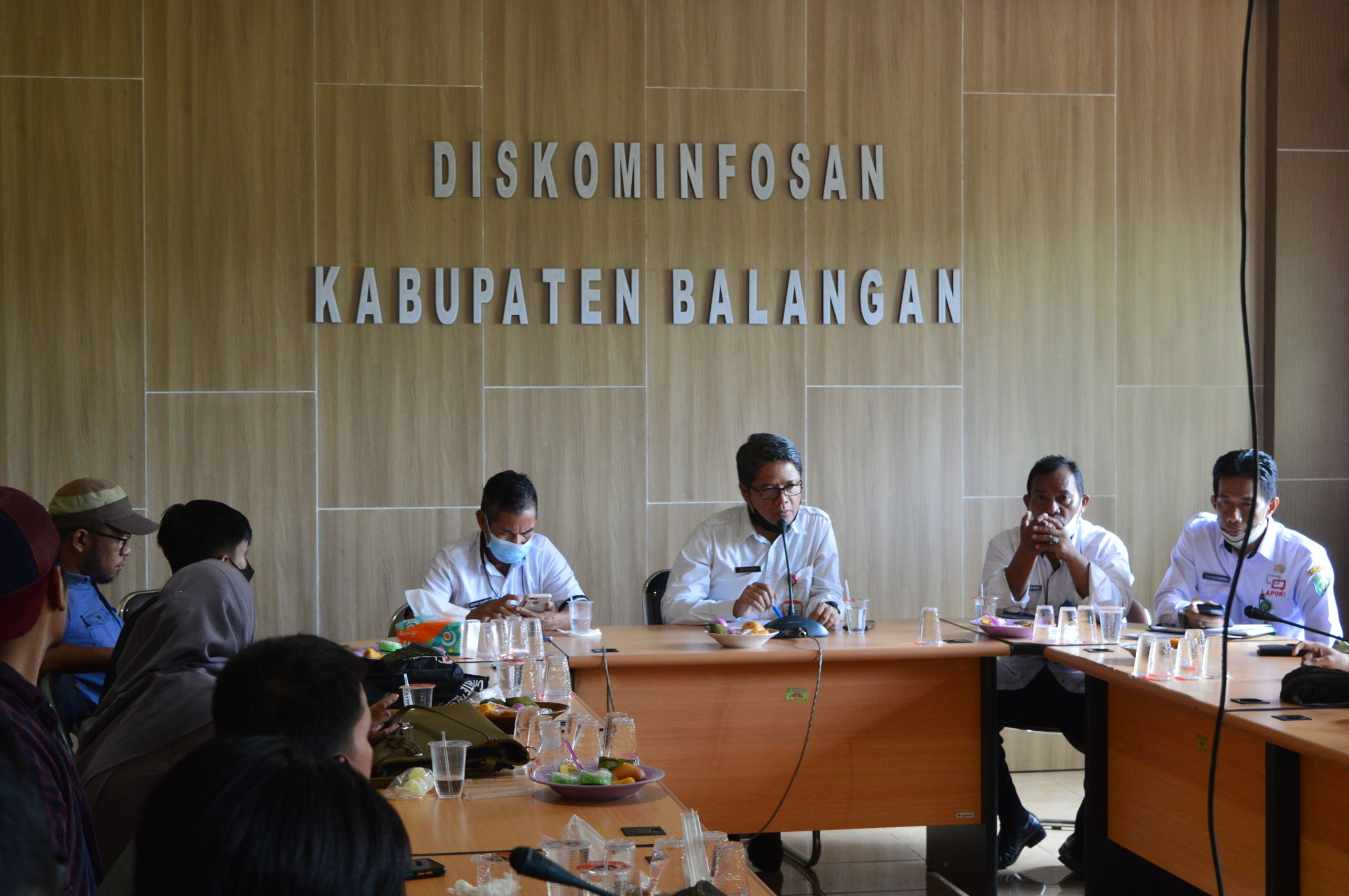 Diskominfosan Gelar Rapat Dengan Awak Media.