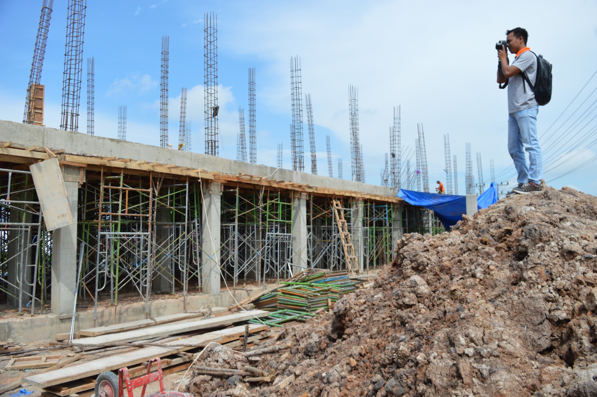 Mengintip Proyek Pembangunan Istana Anak Yatim di Balangan