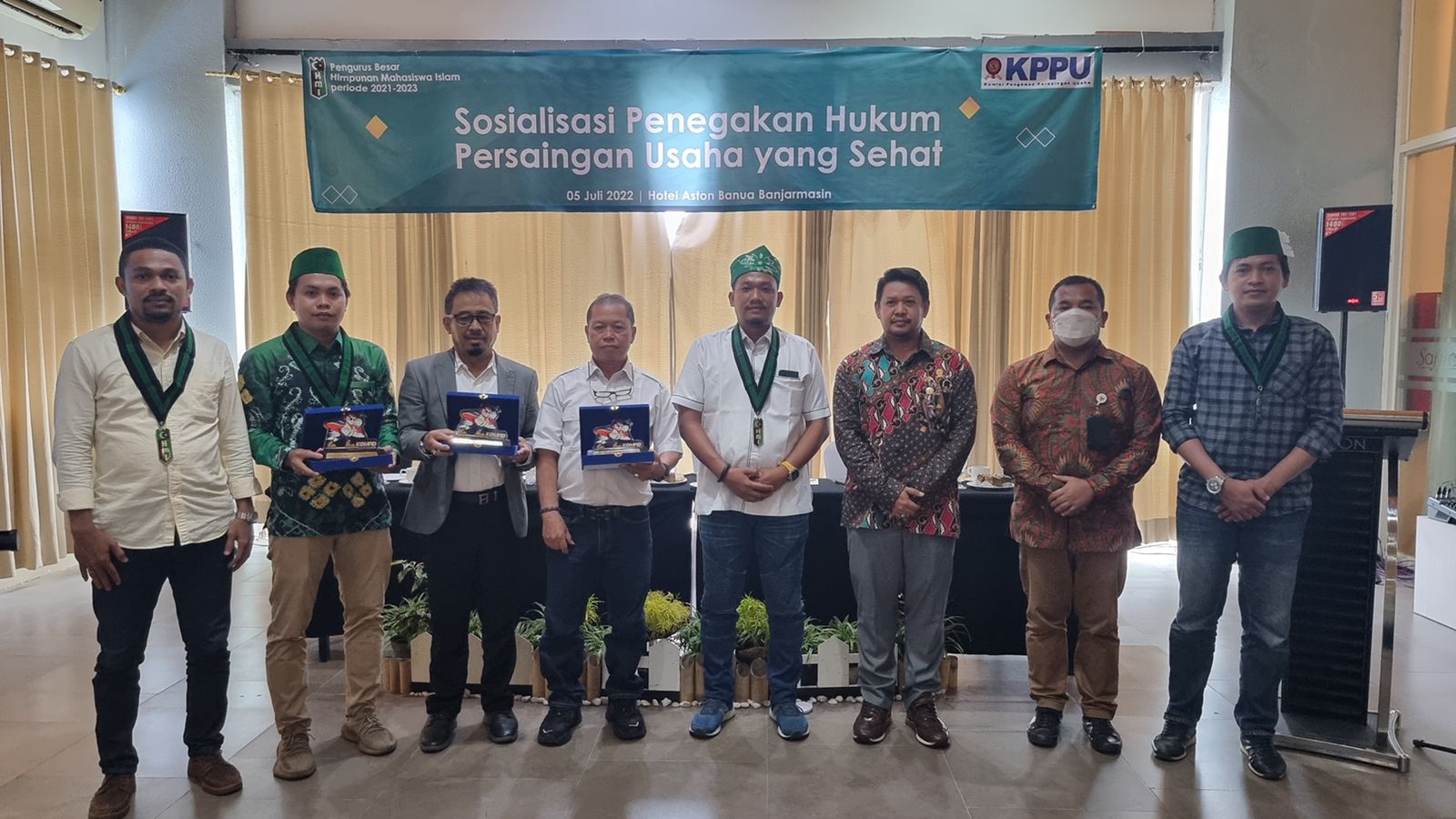 Foto Bersama Narasumber dan Badko KalSel-Teng