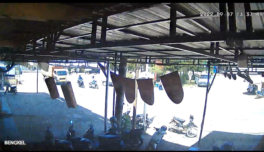 Jepretan layar salah satu kamera CCTV.