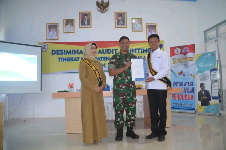 Wabup Rahmadian Noor Kukuhkan Bapak Asuh Anak Stunting.