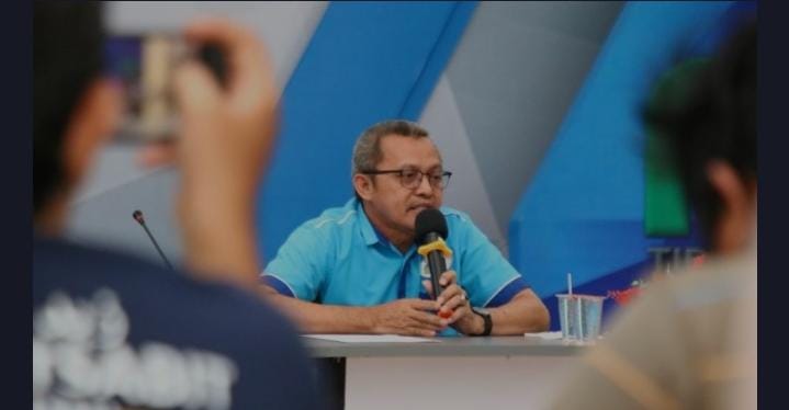 Direktur Umum PTAM Intan Banjar H Abdullah Saraji, saat konferensi pers di aula kantornya, Selasa (6/9/2022) siang.