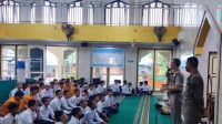 FOTO - Jajaran Satpol PP dan Damkar Kapuas sambangi pelajar di SD, SMP dan SMA Muhammadiyah