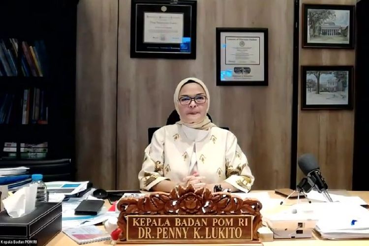 Kepala Badan Pengawasan Obat dan Makanan (BPOM) Dr. Penny K. Lukito sebagai narasumber di Sharing Advisory Board Sharing Session milik Sekolah Farmasti Institut Teknologi Bandung pada Sabtu (01/10/22).(Dok. Sekolah Farmasi Institut Teknologi Bandung)