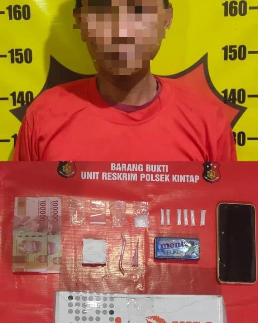 F (30 ) Pelaku pengedar barang narkotika di amankan didekat rumah nya di Kintap, Tanah Laut ( Asep LK)