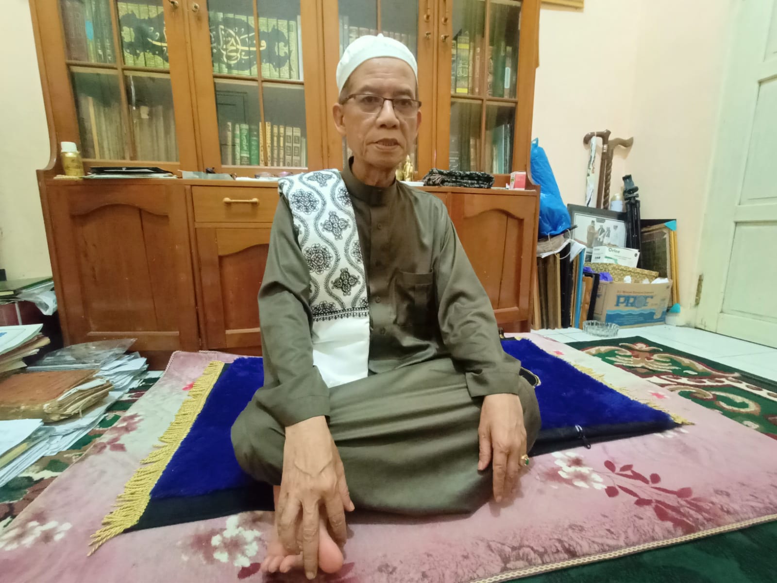 Pimpinan Pondok Pesantren Nurul Hijrah Jorong, Tanah Laut KH Mukeri Yunus. ( Foto Asep LK)