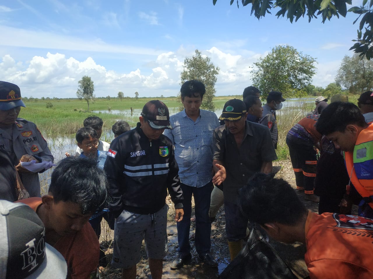 suasana saat evakuasi korban di bawa ke RSHB Pelaihari. (Dok. Polsek Tambang)
