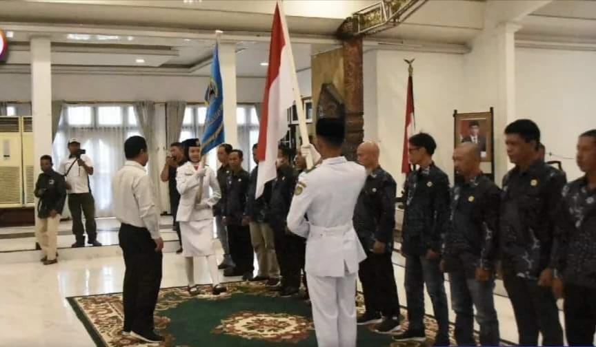 Kepengurusan PWI Barito Utara Dilantik Oleh Ketua PWI Kalteng. Foto: gr-lk
