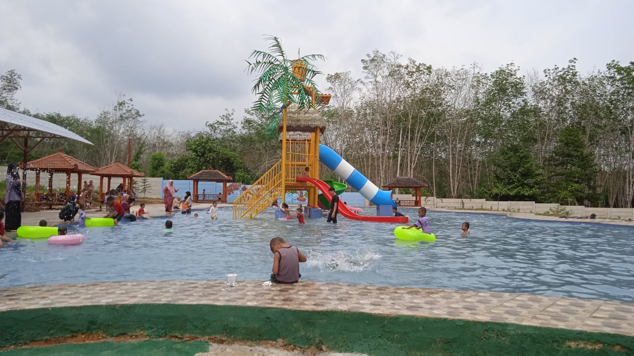 Waterpark Alfatah Stable. Foto: lenterakalimantan/Rins