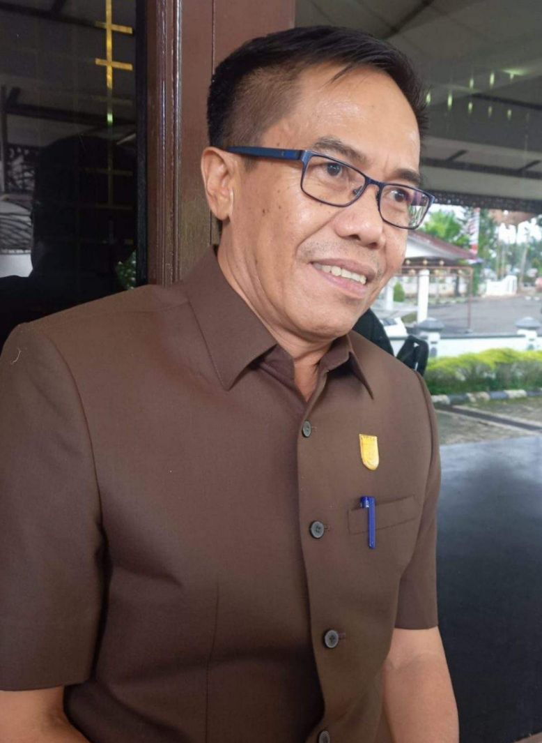 Ketua DPRD Tala Muslimin SE.