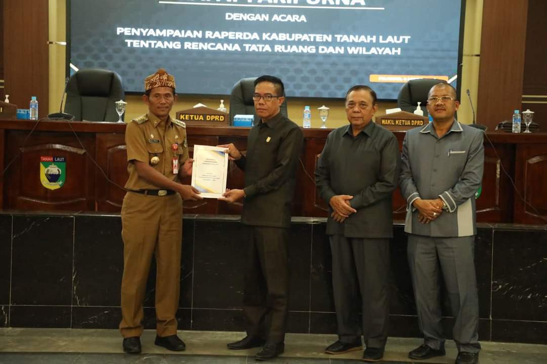 DPRD Tala menggelar Rapat Paripurna penyampaian pandangan umum fraksi-fraksi. Foto-Dok. Diskominfo for lenteraKalimantan.com