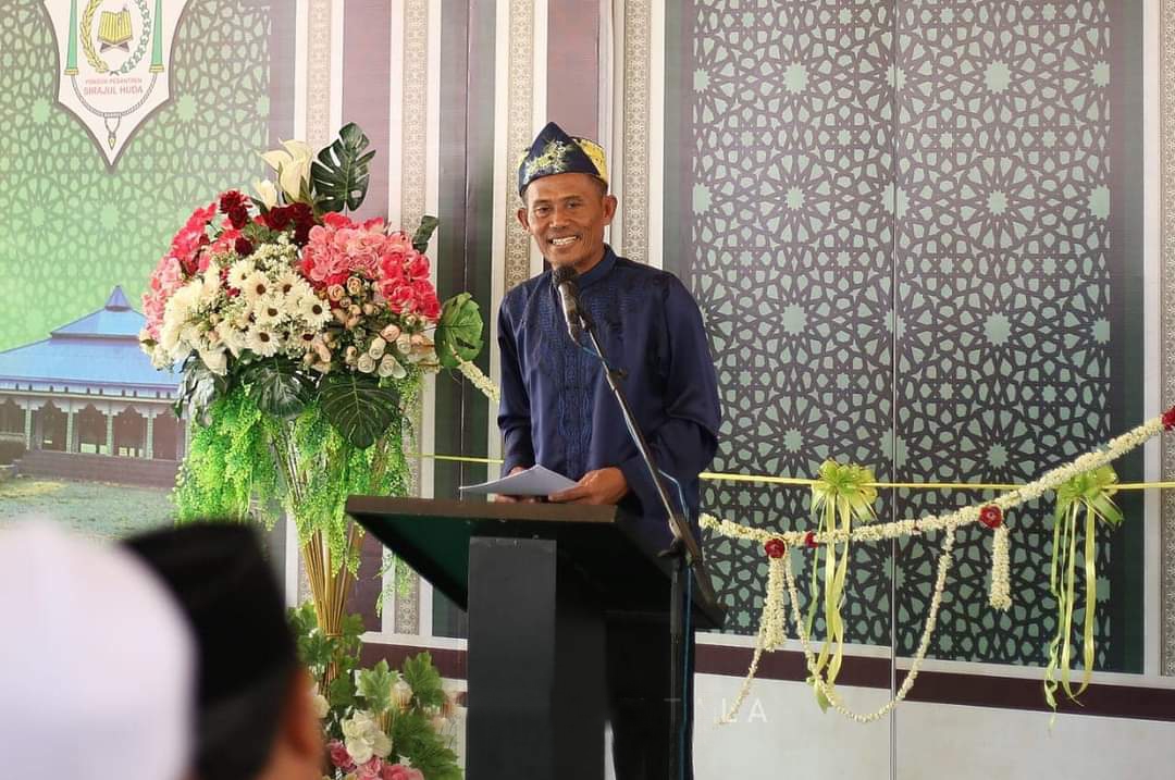 Bupati Tanah Laut HM Sukamta hadiri acara peresmian Musala Ibadurrahman di lingkungan Pondok Pesantren (Ponpes) Sirajul Huda Pelaihari. Foto-Dok. Prokopim for lenterakalimantan.com