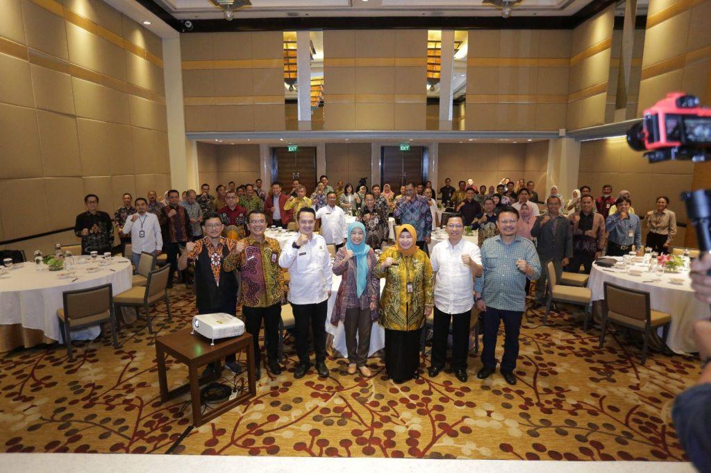 Pemerintah Provinsi Kalimantan Selatan melalui Biro Ekonomi Sekretariat Daerah Provinsi Kalsel gelar Capacity Building Championship TP2DD. Acara yang dilaksanakan di Hotel Grand Hyatt