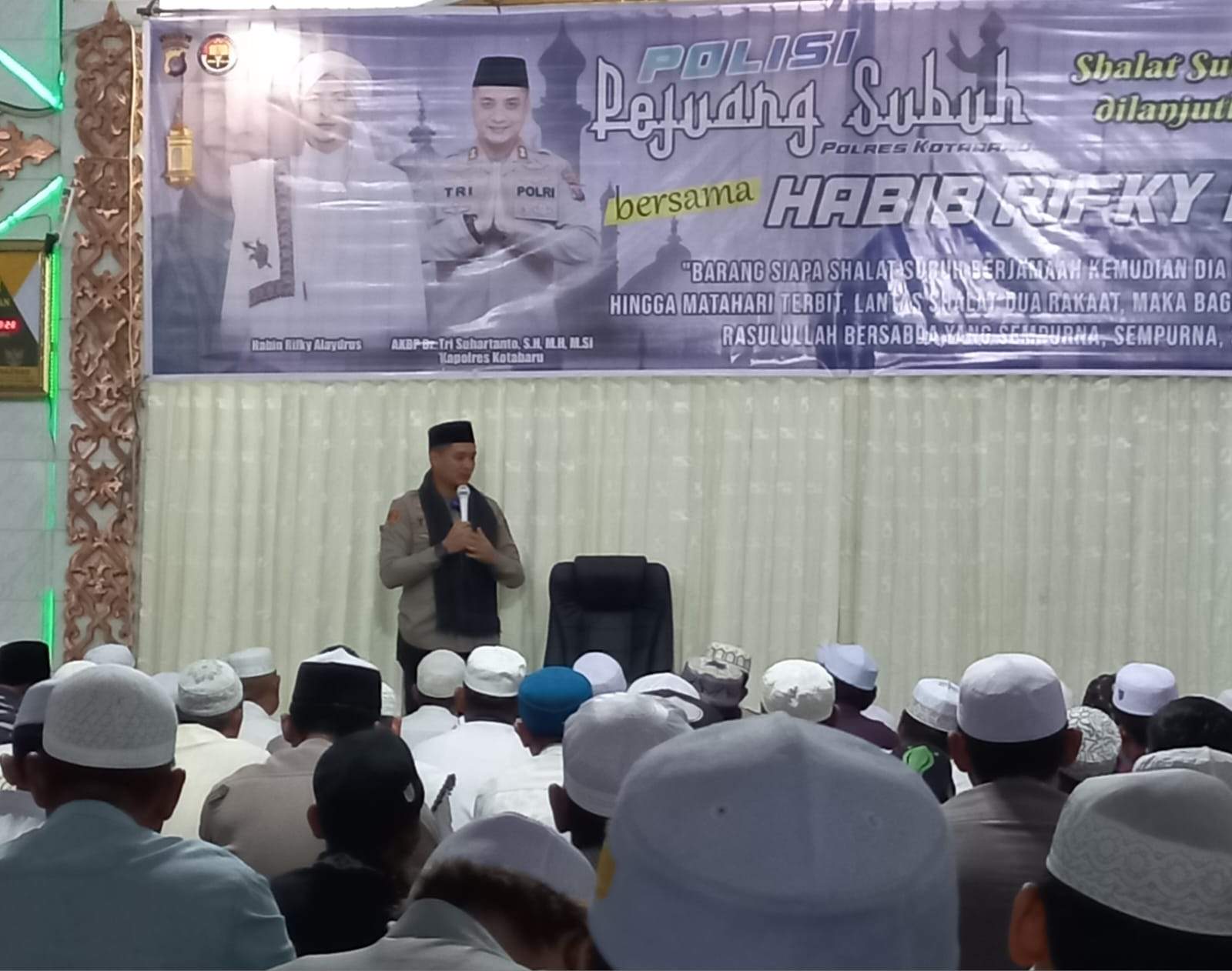 Acara polisi pejuang subuh.