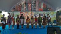 Puluhan suku dan etnis dari seluruh wilayah Indonesia yang turut meramaikan Nusantara Expo 2023 dalam rangka Hari Jadi Flobamora Kalsel ke-21.Dayat For LK