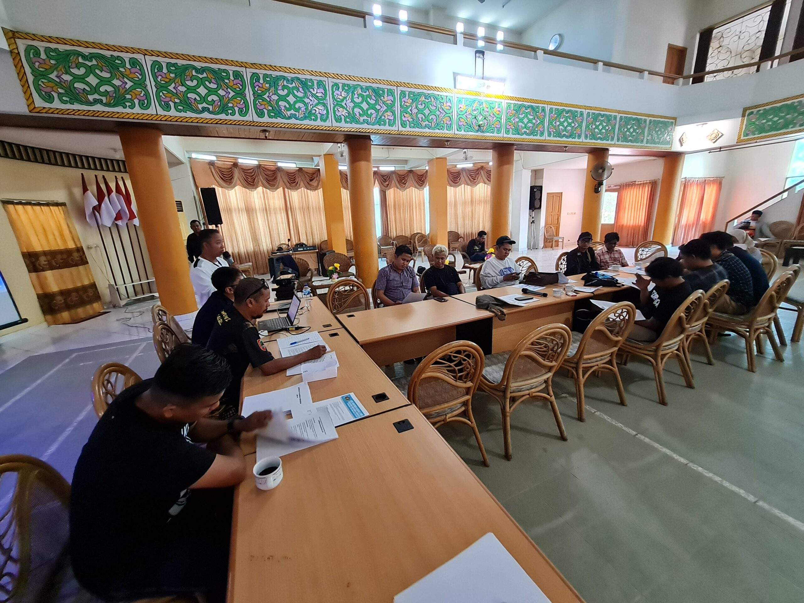 Panitia Porwada saat acara technical meeting di aula Sekretariat PWI Kalsel, Jum'at (14/7) sore. Foto: Fra/lenterakalimantan.com