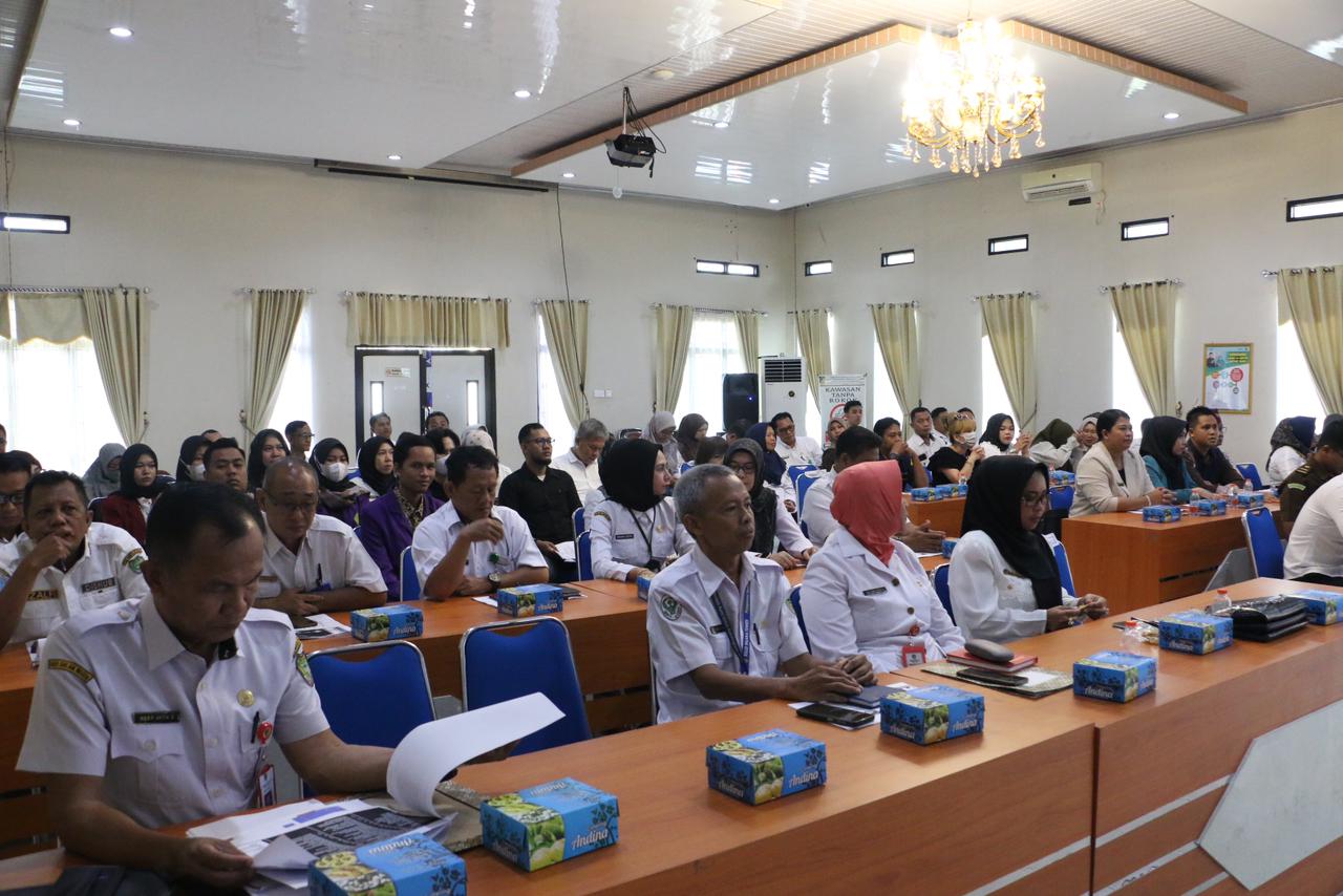 Pemerintah Kabupaten Barito Utara gelar Uji Publik Raperda Pajak dan Retribusi Kabupaten Barito Utara Tahun 2023 di Aula Bappeda Litbang Muara Teweh. Foto: Umi Diskominfo Barut For LK-5W1H