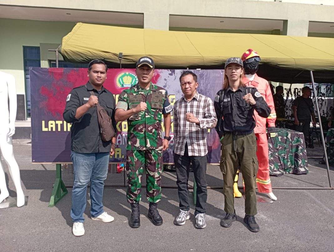 Kolonel Inf Robby Suryadi mengapresiasi dan mensupport kegiatan yang digagas Mapala Uniska (28/7/2023) – Sumber: Iky for lenterakalimantan.com 5w 1h