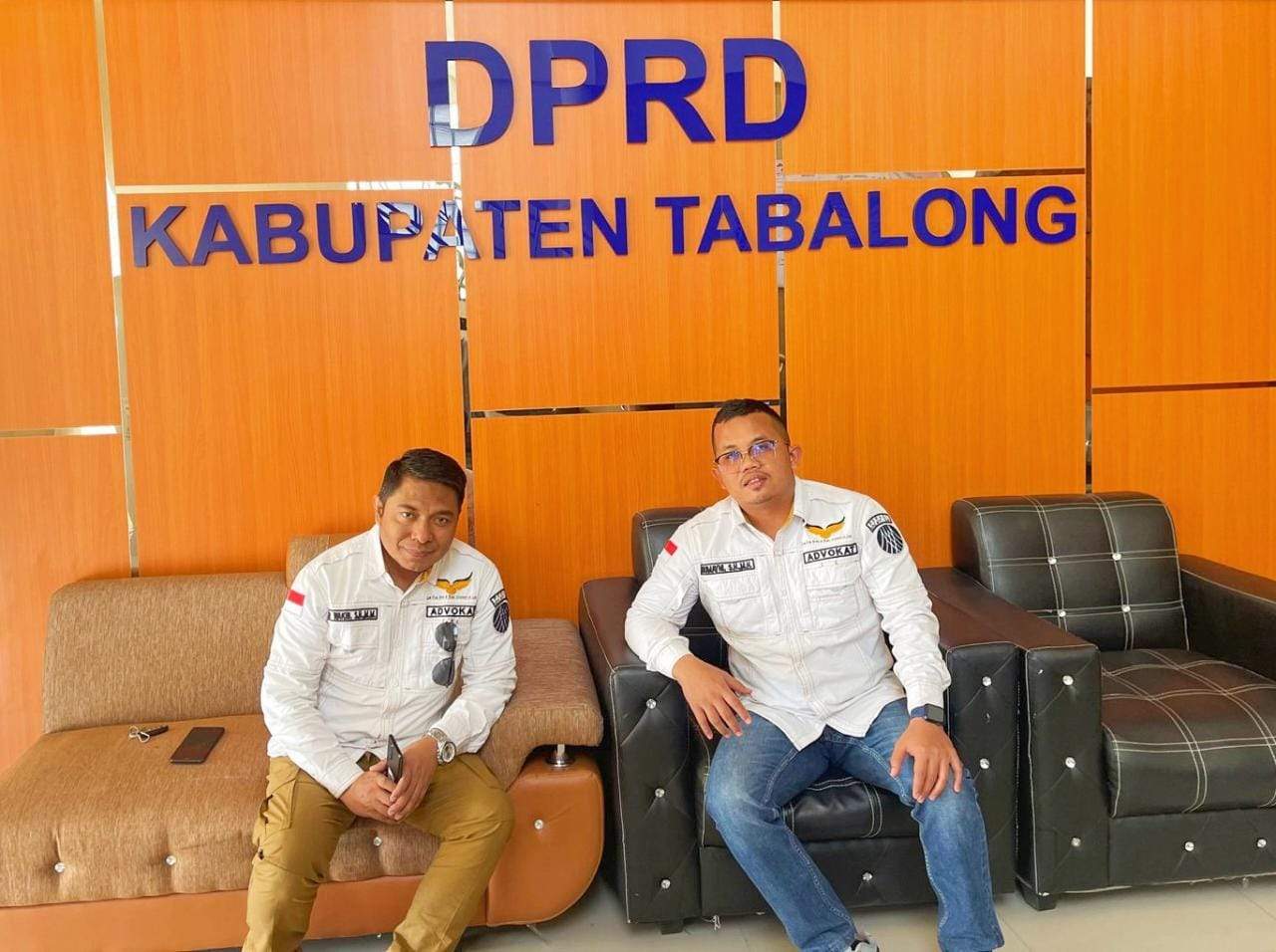 Dua pengacara Nur Wakib.,SH.,MM dan Humayni, S.H.,M.H dari kantor pengacara Law Firm Nuwa dan Huma Attorneys at Law. Sumber: Wakib for LK 5W1H