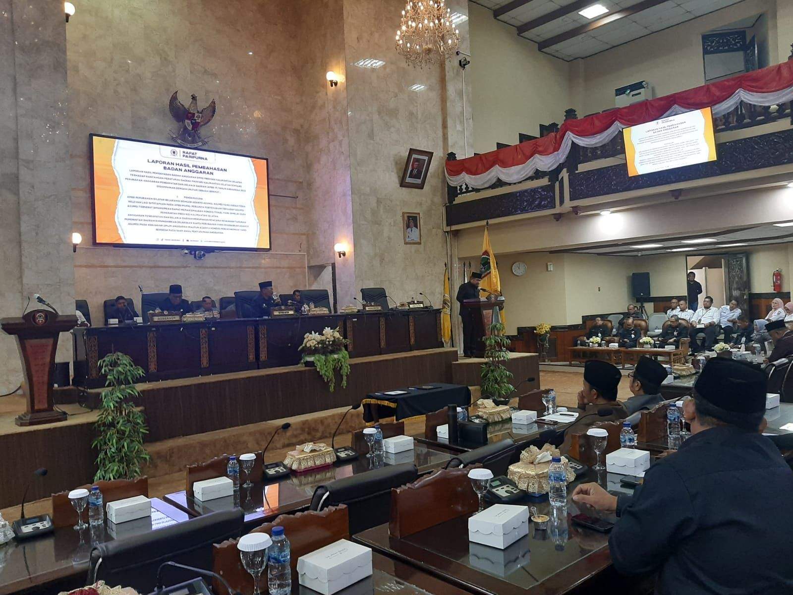 DPRD Kalsel Setujui Raperda Perubahan APBD 2023 menjadi Perda. Foto: Ikhsan/lenterakalimantan.com