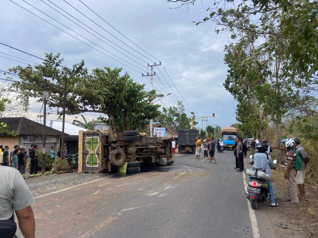 Kecelakaan terjadi di Jalan Ahmad Yani Desa Ambungan, Pelaihari. Foto: dok. Satlantas Polres Tala