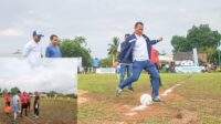 Turnamen sepak bola yang digelar di lapangan Beramban FC Pelaihari. Tanda dimulainya turnamen H Endang Agustina menendang bola.