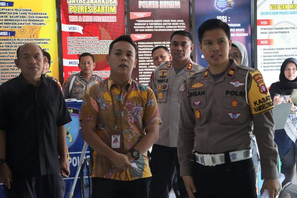 Jajaran Kepolisian Resor Barito Timur (Polres Bartim) kedatangan Tim Pelayanan Publik Kementerian Pendayagunaan Aparatur Negara dan Reformasi Birokrasi Republik Indonesia, Kamis, (23/11/2023). Foto: Humas Polres Bartim