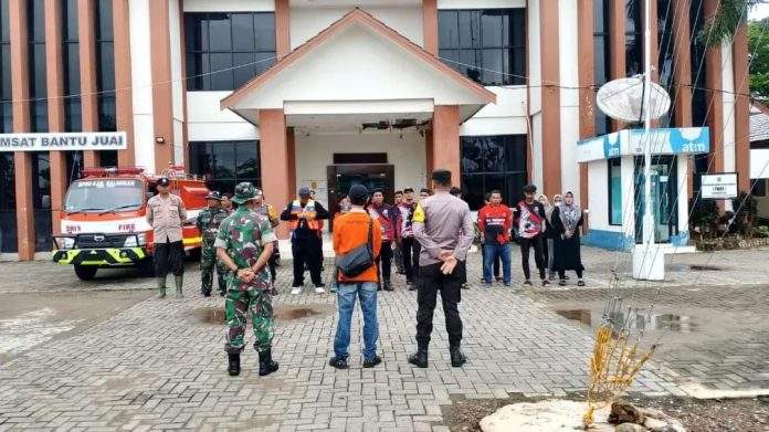 Pemerintah Kecamatan Juai Gerak Cepat Bangun Posko dan Dapur Umum.