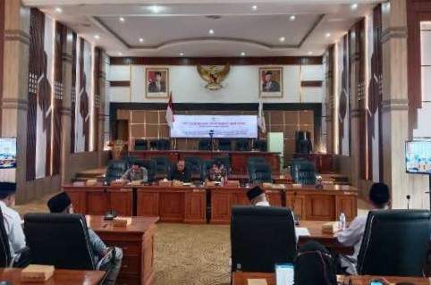 DPRD Balangan mediasi perselisihan dualisme kepengurusan mualaf