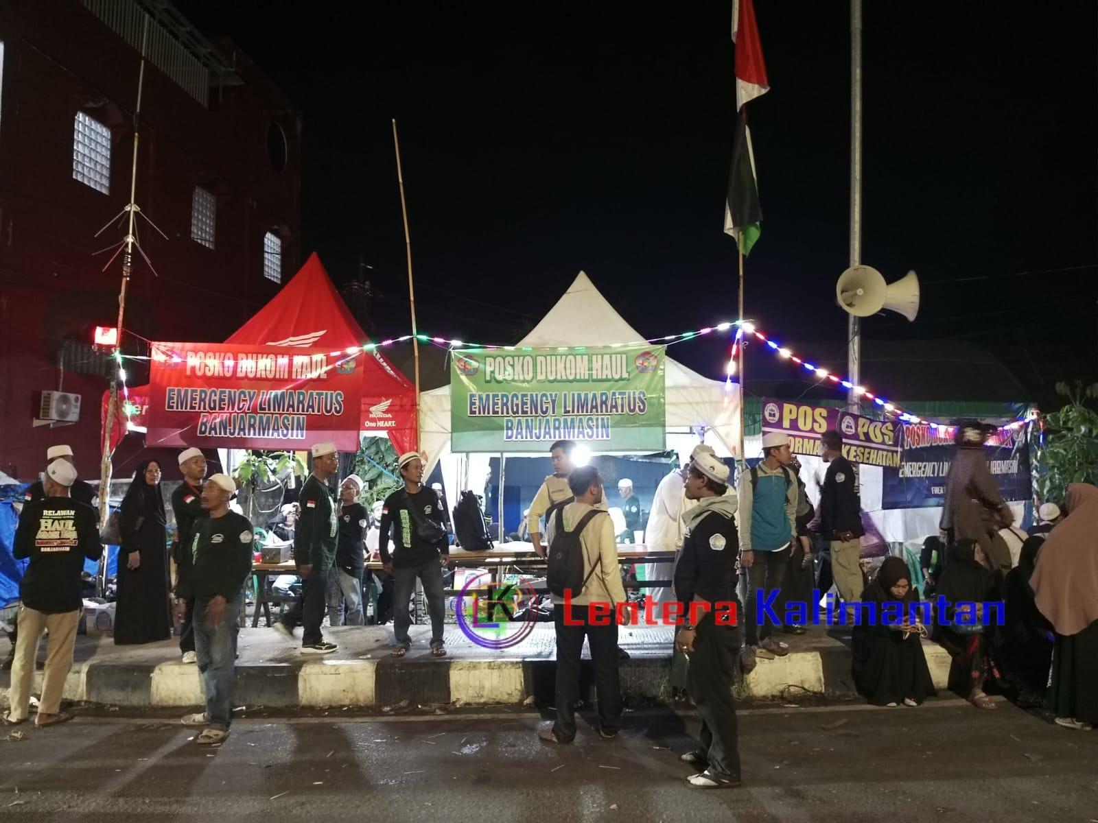 Suasana posko informasi Emergency Limaratus setelah selesai haul Guru Zuhdi ke-4, Kamis (7/3/2024). Foto: Arsyad/lenterakalimantan.com