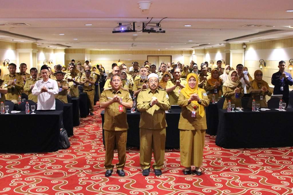 Pemerintah Kabupaten (Pemkab) Banjar melalui Tim Percepatan Penurunan Stunting (TPPS) menggelar rapat koordinasi (Rakoor), di Hotel Qin Banjarbaru, Selasa (23/4/2024). Foto: Pemkab Banjar