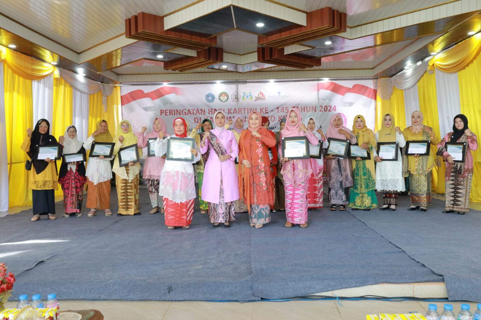 Pj. Ketua Tim Penggerak PKK Kab. Barito Kuala Suharyanti Mujiyat dalam peringatan Hari Kartini ke-145, Selasa (30/4/2024) di Marabahan.