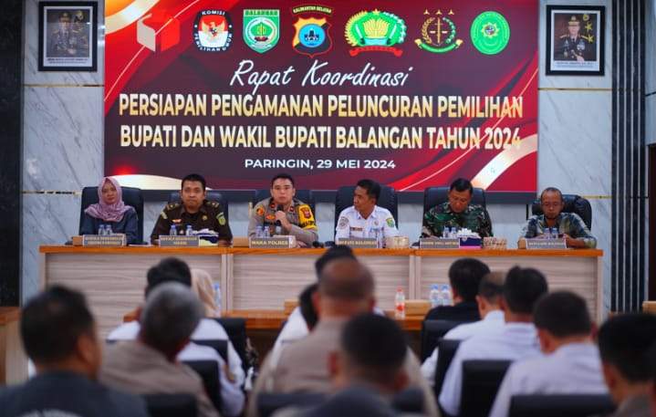 Rapat koordinasi persiapan pengamanan peluncuran Pilkada 2024, di Aula Pesat Gatra Polres Balangan. Foto: Humas Polres Balangan