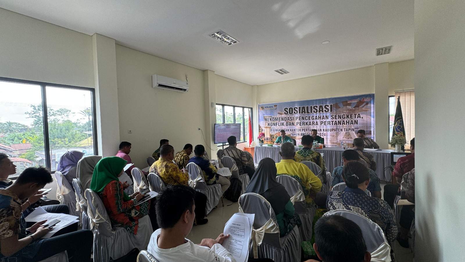 Kantor Pertanahan Kabupaten Tapin mengadakan kegiatan Sosialisasi Pencegahan Kasus Pertanahan, yang diselenggarakan pada Jumat (31/05/2024).