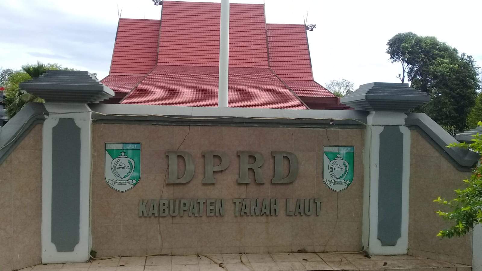 Gedung DPRD Tala. Foto: dok. Asep/lenterakalimantan.com