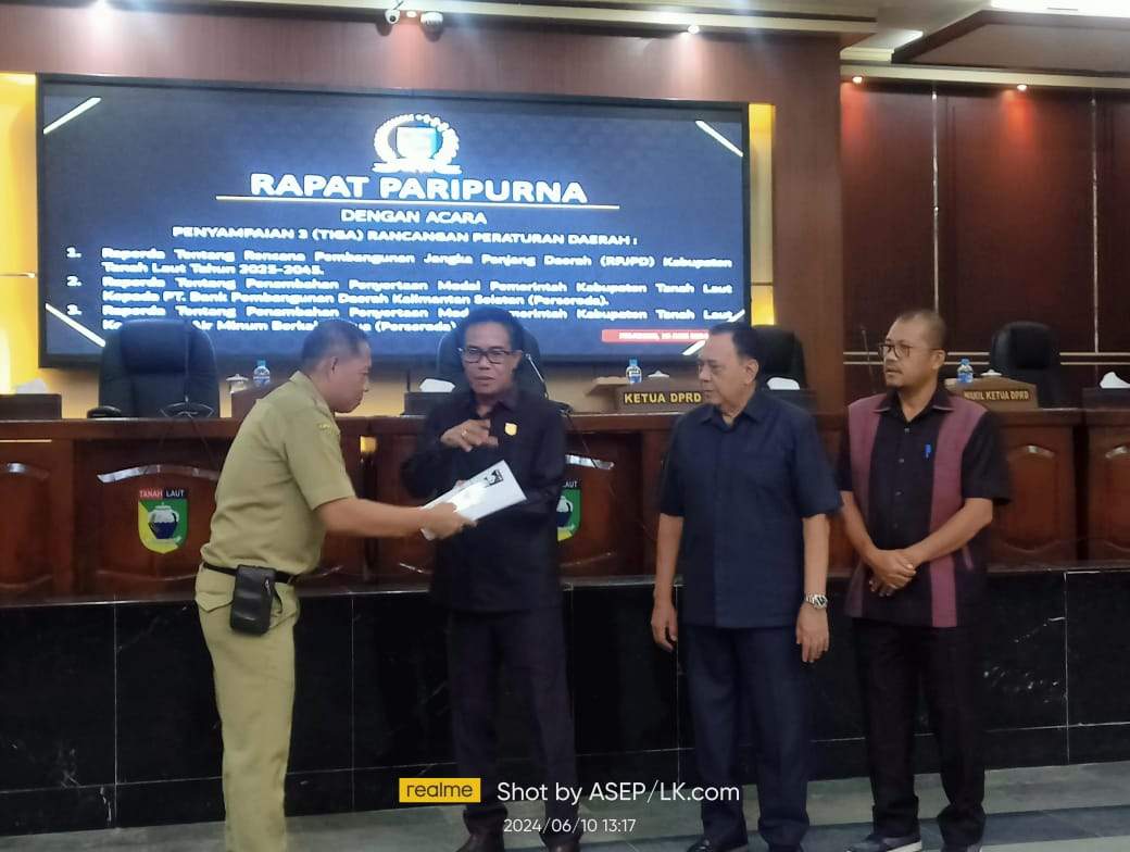 Rapat Paripurna DPRD Tala penyampaian 3 Raperda. Foto: dok. Asep/lenterakalimantan.com