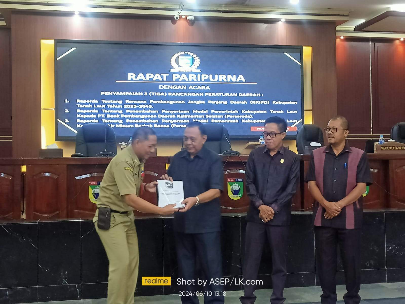 Rapat Paripurna DPRD Tala. Foto: dok. Asep/lenterakalimantan.com