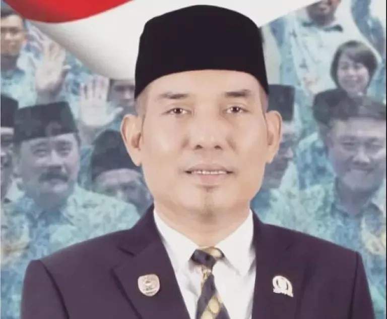 Arbani Anggota DPRD Kotabaru Fraksi Golkar.
