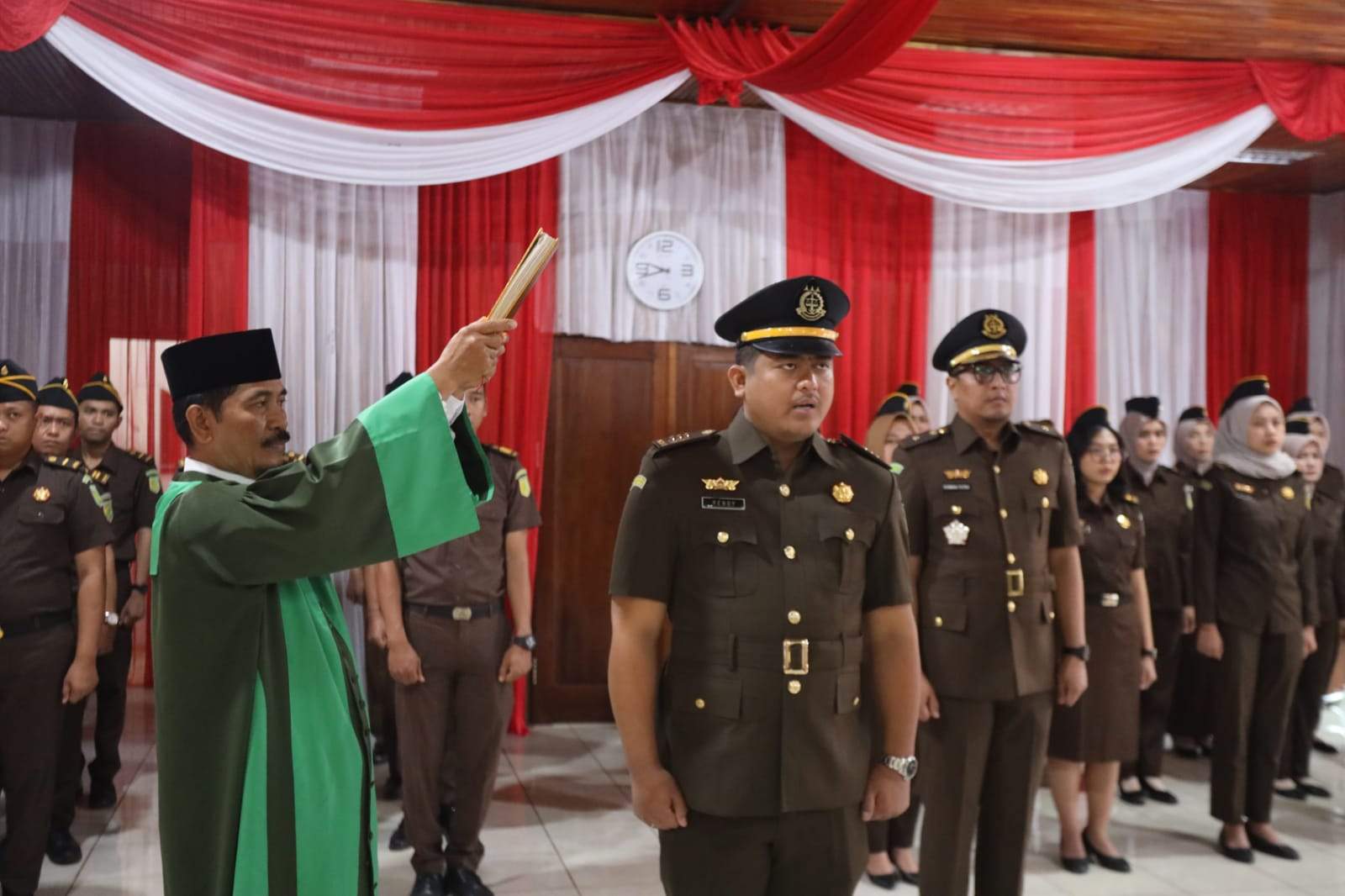 Pelantikan pejabat baru di Kejaksaan Negeri Tanah Laut. Foto: dok. Kejari Tala