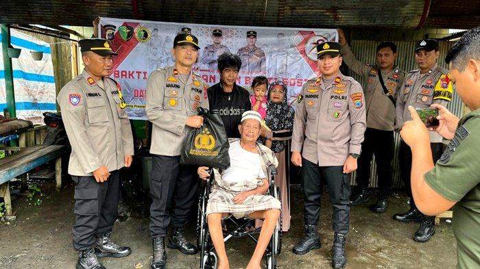 Polres Kotabaru sebar bantuan kursi roda di Kecamatan Pulaulaut Utara.